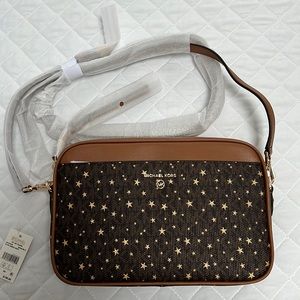 Michael Kors Jet Set Charm Crossbody